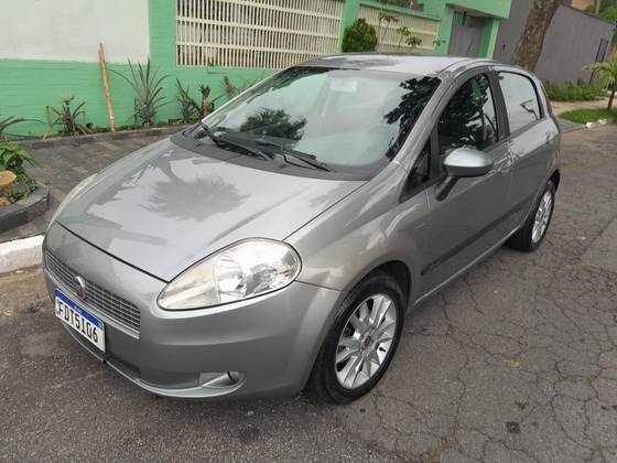 FIAT PUNTO 1.6 ESSENCE 16V FLEX 4P AUTOMATIZADO